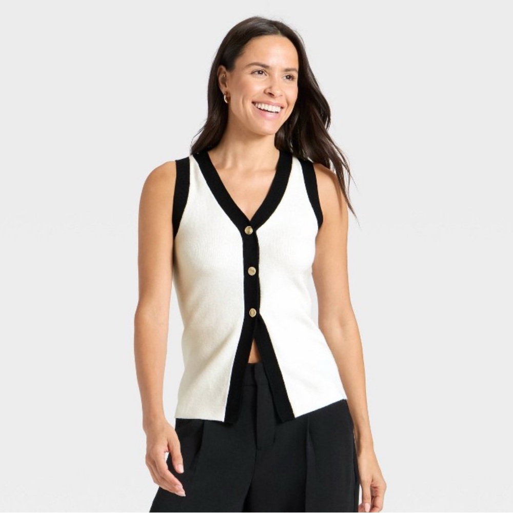 NWT Black and White Button-Up Sleeveless Cardigan